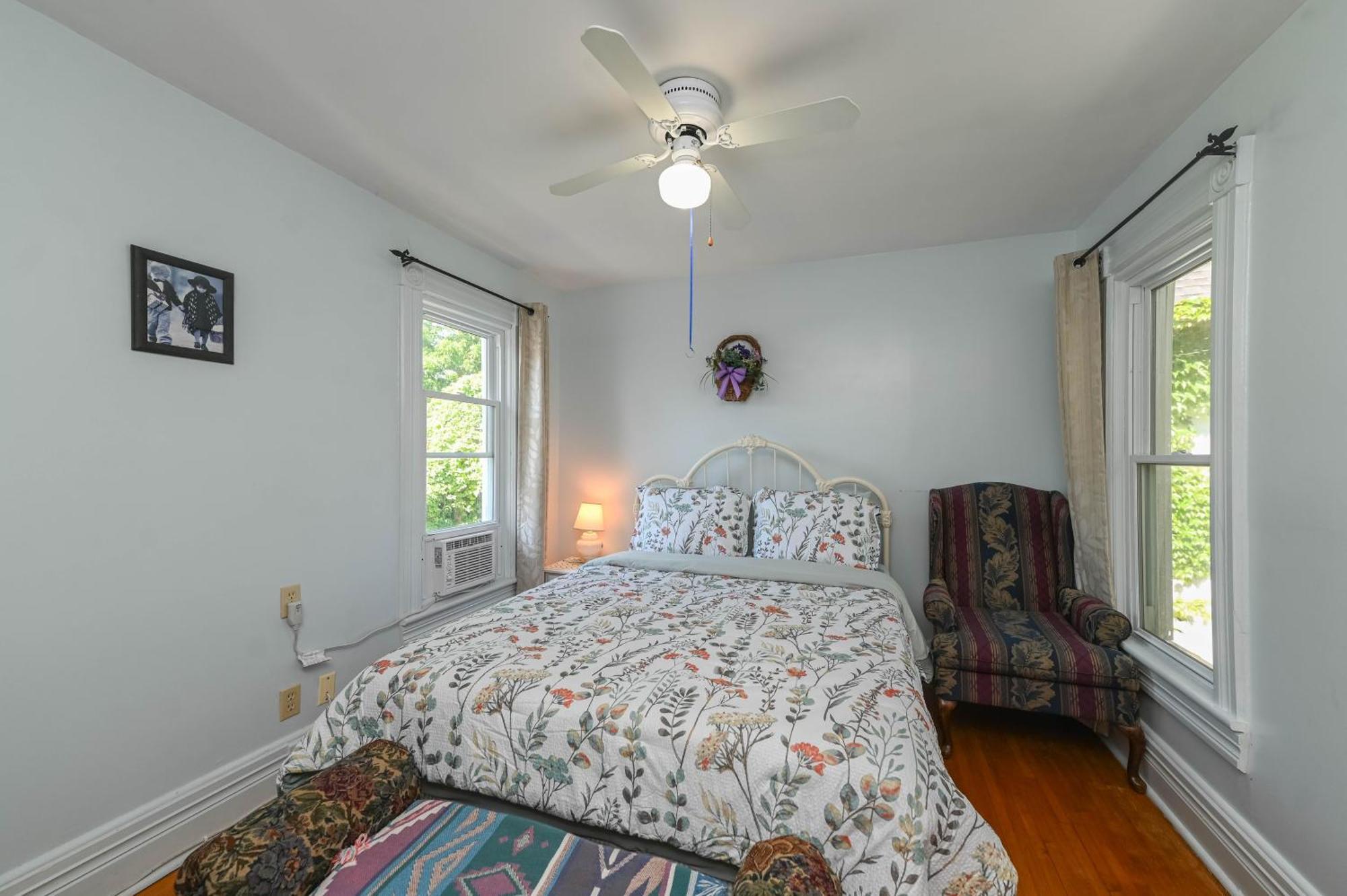 Queen Room