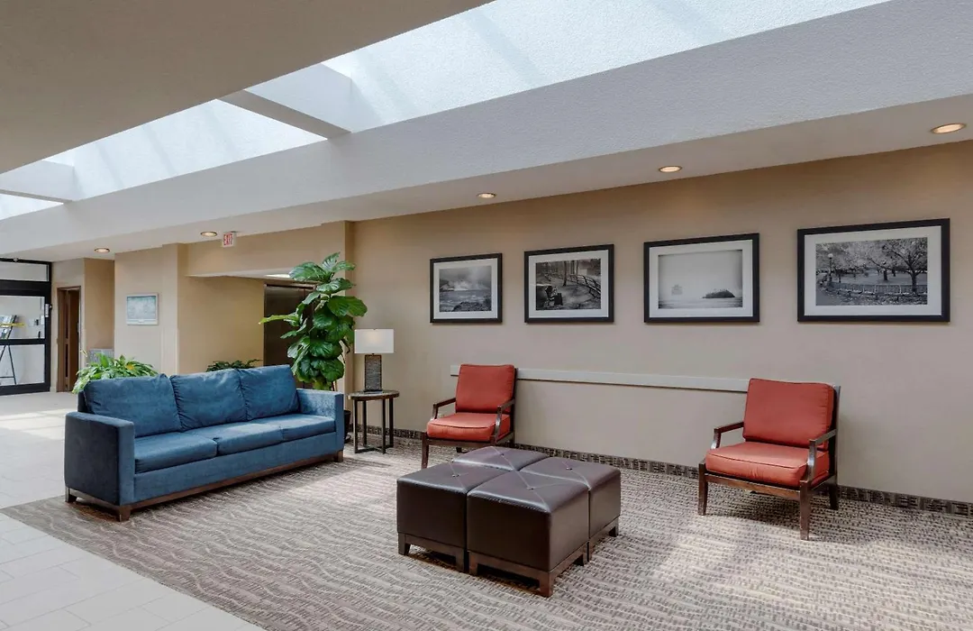 Comfort Inn The Pointe-1