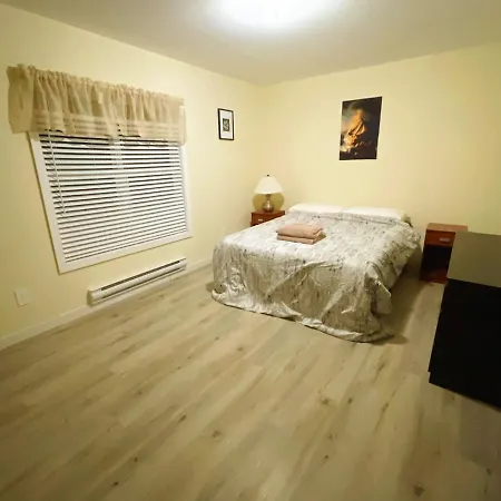 Niagara Comfort Suites-2
