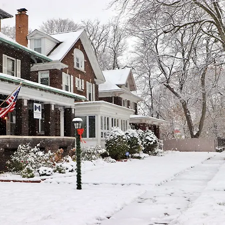 The Butler House Bed & Breakfast-3